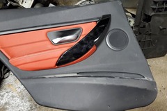 Selling with online payment: B0136 2014 BMW 3 series GT door panel