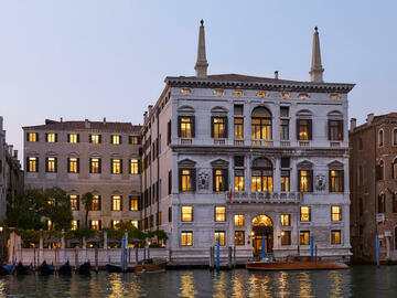 Suites For Rent: Alcova Tiepolo Suite │ Aman Venice │ Venice
