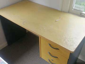 For Sale: Desk for Sale only $40
