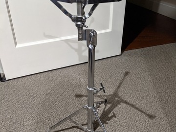 Selling with online payment: Vintage Ludwig Atlas Snare Drum Stand - Nice!