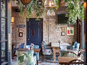Book a table: What's that yonder there? Your new workspace? Settle in!