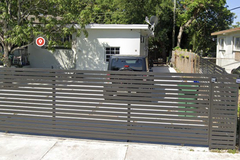 Daily Rentals: Miami FL, Mangoes' Villa Parking