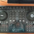 Vuokraa tuote: DJ Mixeripöytä (Traktor Kontrol S4)