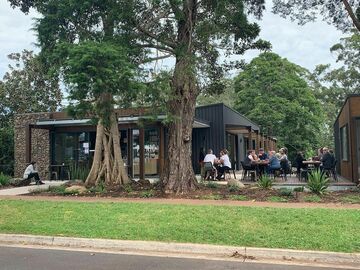 Book a table: Your creative workspace at the Scenic Rim