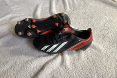 FREE: Adidas F10 football boots - Size 2