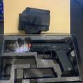 Selling: heckler & Koch usp compact & right handed holster
