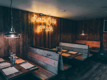 Free | Book a table: Come on board and work from our pub!