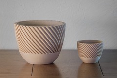Vente au détail: Pot de fleur effet bois #1