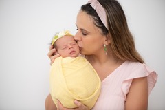 Fixed Price Packages: Newborn and Family Session