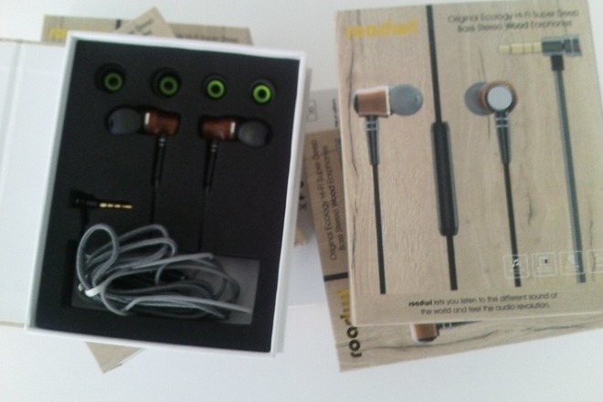 Small lot of 6 Sets Of Ecology Super Deep Bass Wired Wood Earbuds
