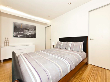 Renting out:    Haymarket NSW ,One-Bed apartment + Study @ PREMIUM LOCATION