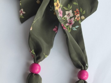  : Green Silk Scarf Necklace 