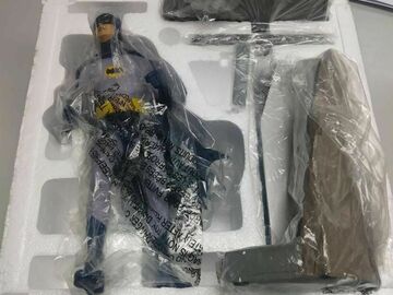 Stores: Batman 1966 To The Batmobile Batman 30 cm