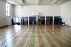 Vermietung Court/Equipment mit eigener Preis Einheit (Keine Kalenderfunktion): Kleine Sporthalle im Herzen Münchens stundenweise mieten