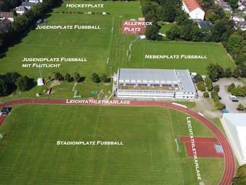 Vermietung Court/Equipment mit eigener Preis Einheit (Keine Kalenderfunktion): Fußballplatz im Stadion mit Flutlicht mieten in München