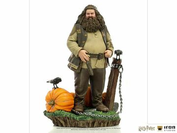 Stores: Harry Potter: Deluxe Hagrid 1:10 Scale Statue