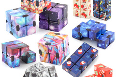 Liquidation/Wholesale Lot: 20 sets of mixed color pockets flip creative infinite cube