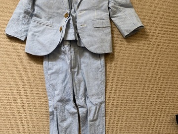 Selling A Singular Item: Boys seersucker suit 