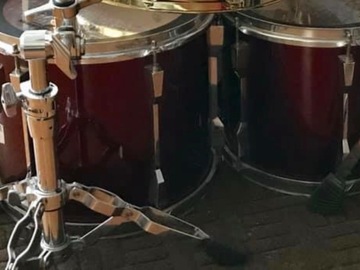 Selling with online payment: Tama Rockstar drum set