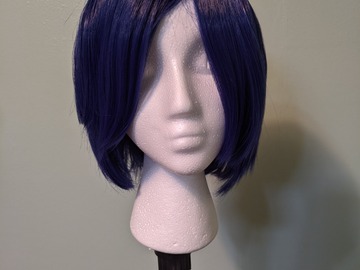 Selling with online payment: Short Blue wig