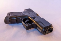 Selling: Glock 26 GBB Pistol