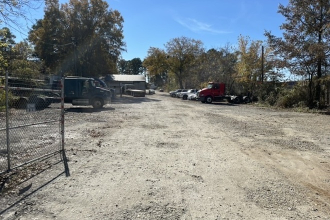 Marietta GA, Long Term Commercial Parking.  All Truck Sizes
