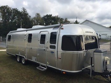 For Sale: Airstream 2013 Classic Limited 31MQ