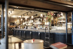 Free | Book a table: A quiet & laptop - friendly pub in Hammersmith
