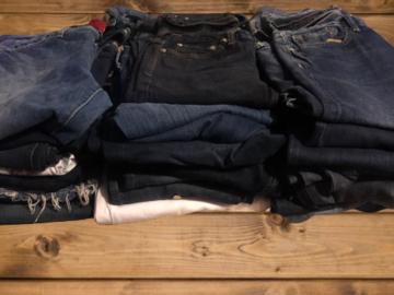 Buy Now: Resellers Lot of Women/Men Jeans 25 Pairs
