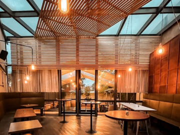 Free | Book a table: Come on in and finished your tasks with our beautiful space