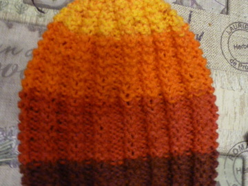 Vente au détail: bonnet en laine avec un pompon en fourrure