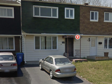 Daily Rentals: Montreal - Brossard, QC Great Parking For Most Vehicle Types.