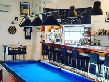 Walk-in: Work from the pub inside the Iconic fresh Creek Hotel