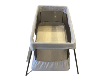 Rent per night (24 hour rental): Babybjorn travel cot