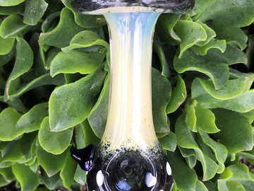  : Collectible 4.5" Fumed Glass Handmade Mushroom Hand Pipe - Black 