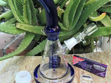 Post Now: 8” Electric Blue Bent Neck, Flat Base, Glass Bong Rig w/Juicy Jay