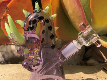  : Collectible! 5.5" Lavender Glass Dragon Rig & 14mm Male Bowl w/Bu