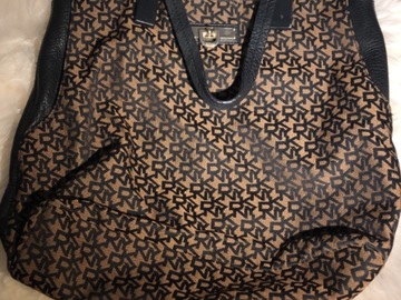 Myydään: DKNY bag