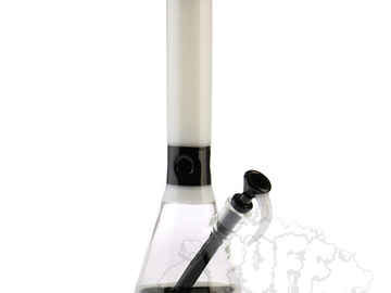 Post Now: Hydros Two-Tone Bong