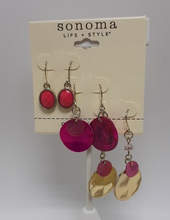 15 Pairs Sonoma Kohls Pink Shell Earrings Retail 16. Each