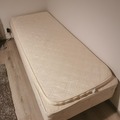 Myydään: 80cm sänky ja petauspatja