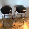 Selling: Bar chairs