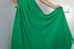 Myydään: Green dress (M)