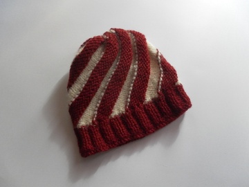 Sale retail: Bonnet enfant spirale rouge blanc en laine alpaga et mohair