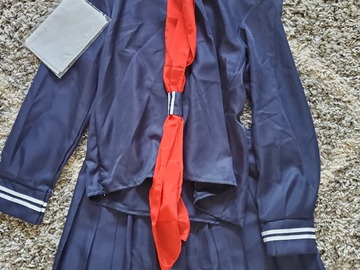 Selling with online payment: School seifuku 