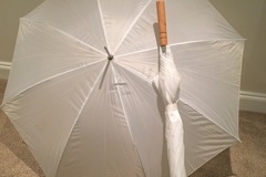 Rent out Weekly: Bridal umbrellas (2)