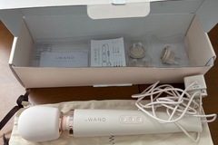 Selling with online payment: Le Wand Plug In Pink Massager