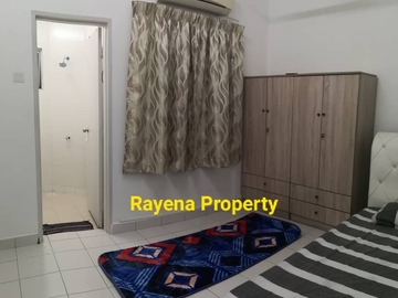 For rent: Master Room with Attached Bathroom and AirCond Facing Lake View