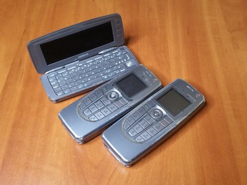 Selling with online payment: 3 used Nokia 9300i-free shipping