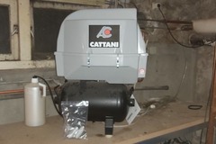 Gebruikte apparatuur: Cattani 1 cylinder compressor